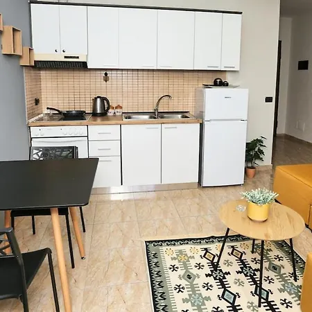 Apartment Cozy Flat In The Heart Of Blloku *